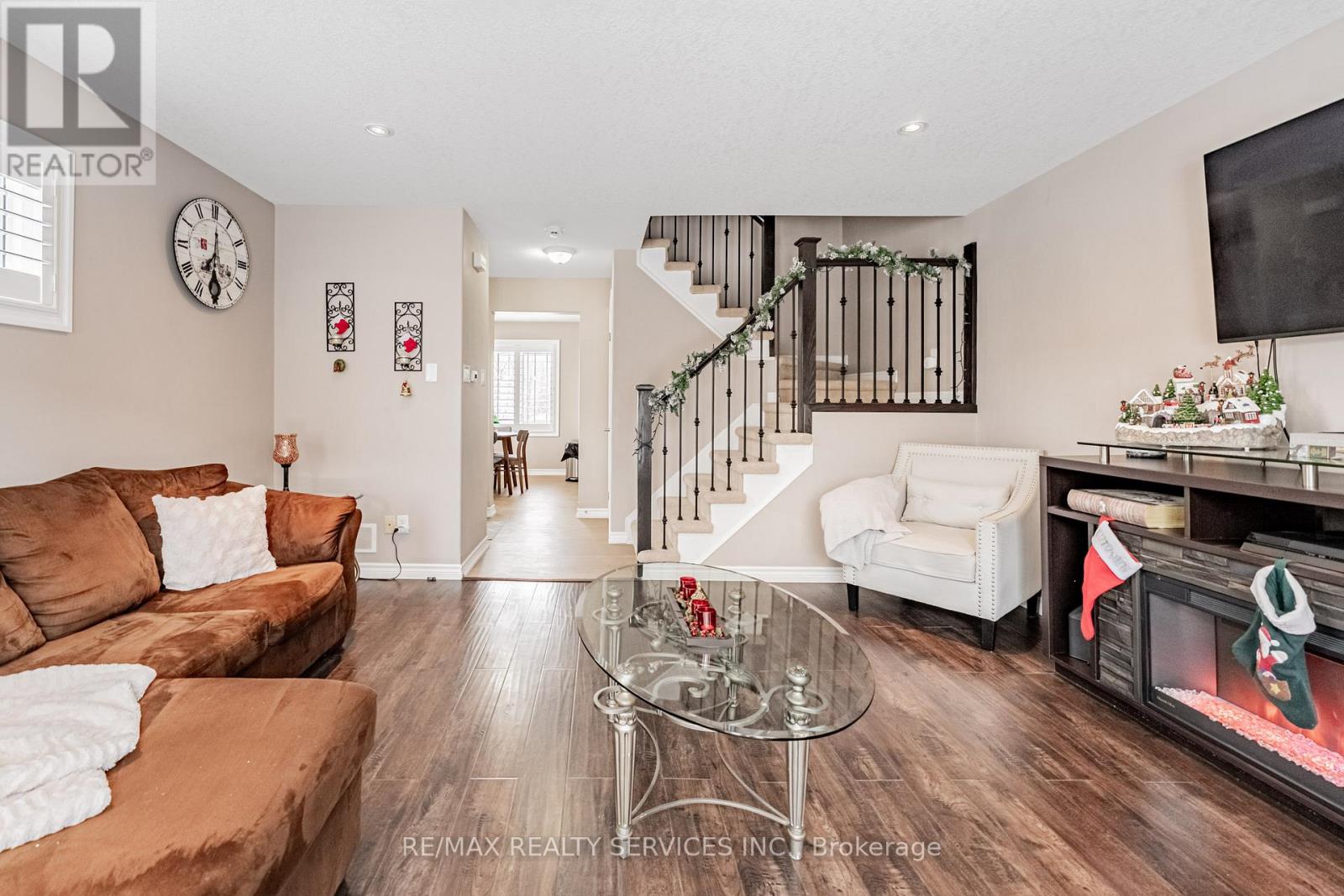 32 - 10 Foxglove Crescent, Kitchener, Ontario  N2E 0E1 - Photo 12 - X12631868