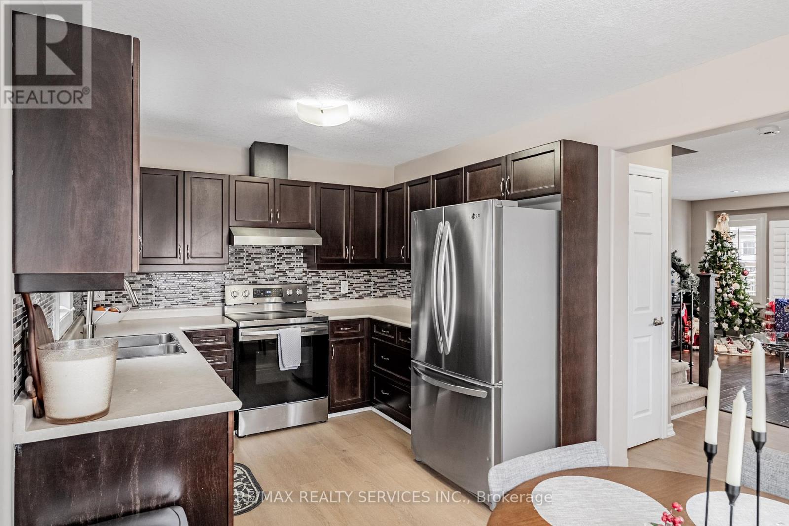 32 - 10 Foxglove Crescent, Kitchener, Ontario  N2E 0E1 - Photo 20 - X12631868