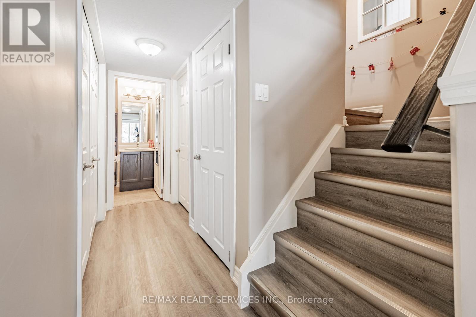 32 - 10 Foxglove Crescent, Kitchener, Ontario  N2E 0E1 - Photo 23 - X12631868