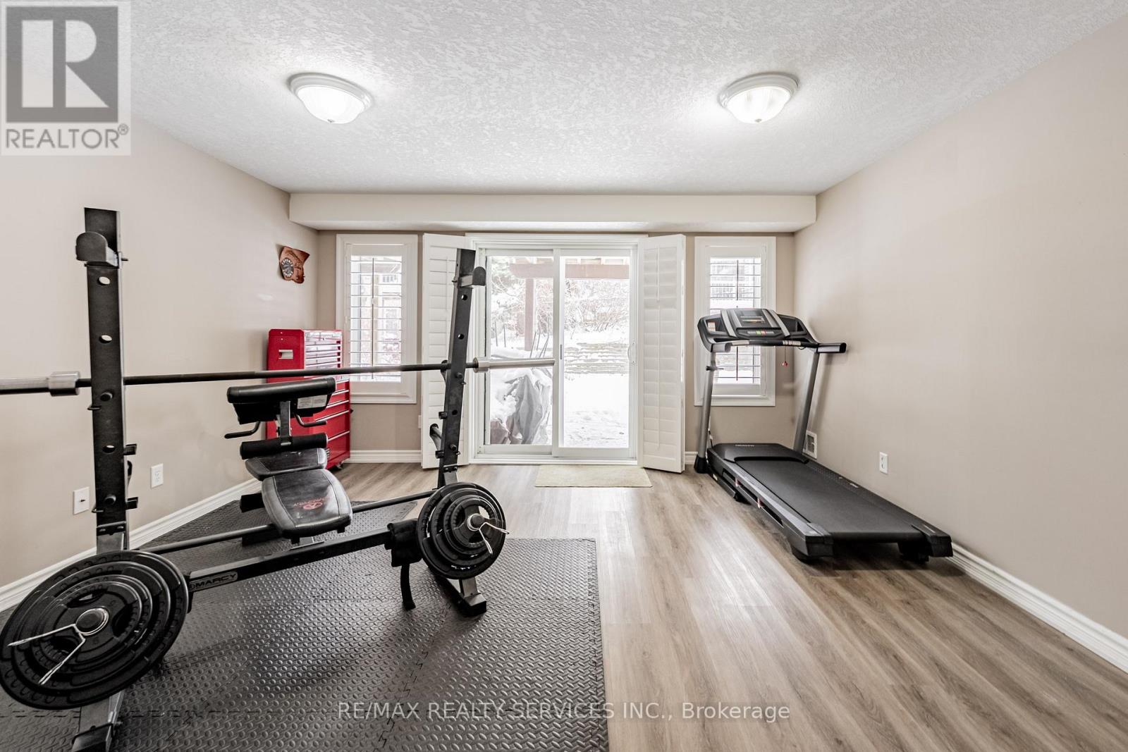 32 - 10 Foxglove Crescent, Kitchener, Ontario  N2E 0E1 - Photo 35 - X12631868