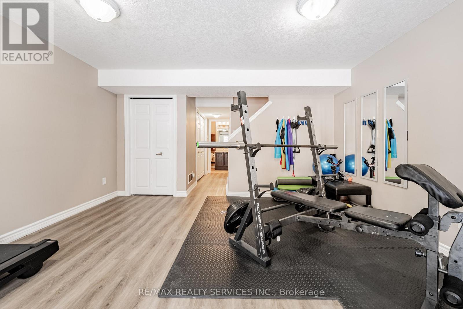 32 - 10 Foxglove Crescent, Kitchener, Ontario  N2E 0E1 - Photo 37 - X12631868