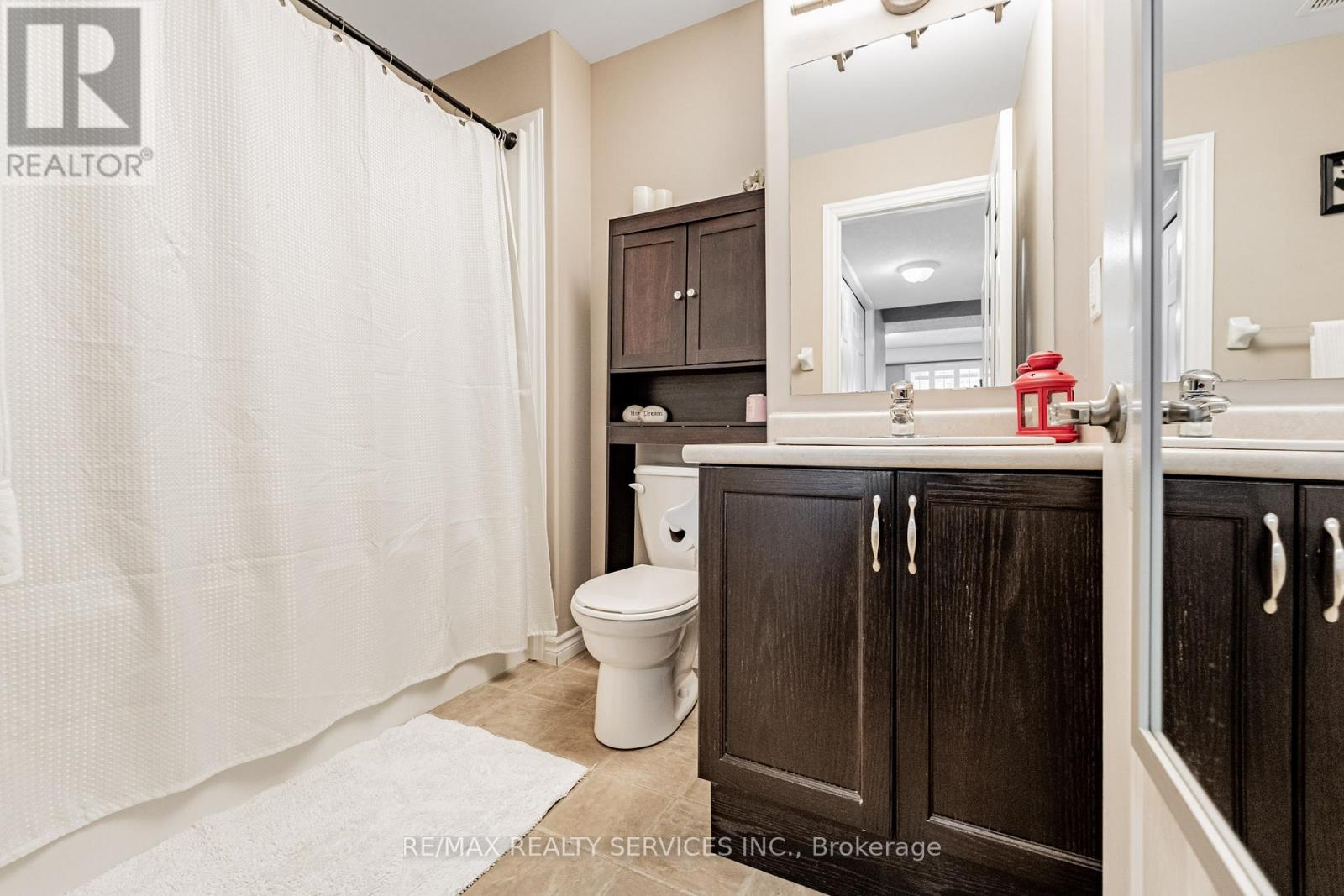 32 - 10 Foxglove Crescent, Kitchener, Ontario  N2E 0E1 - Photo 38 - X12631868