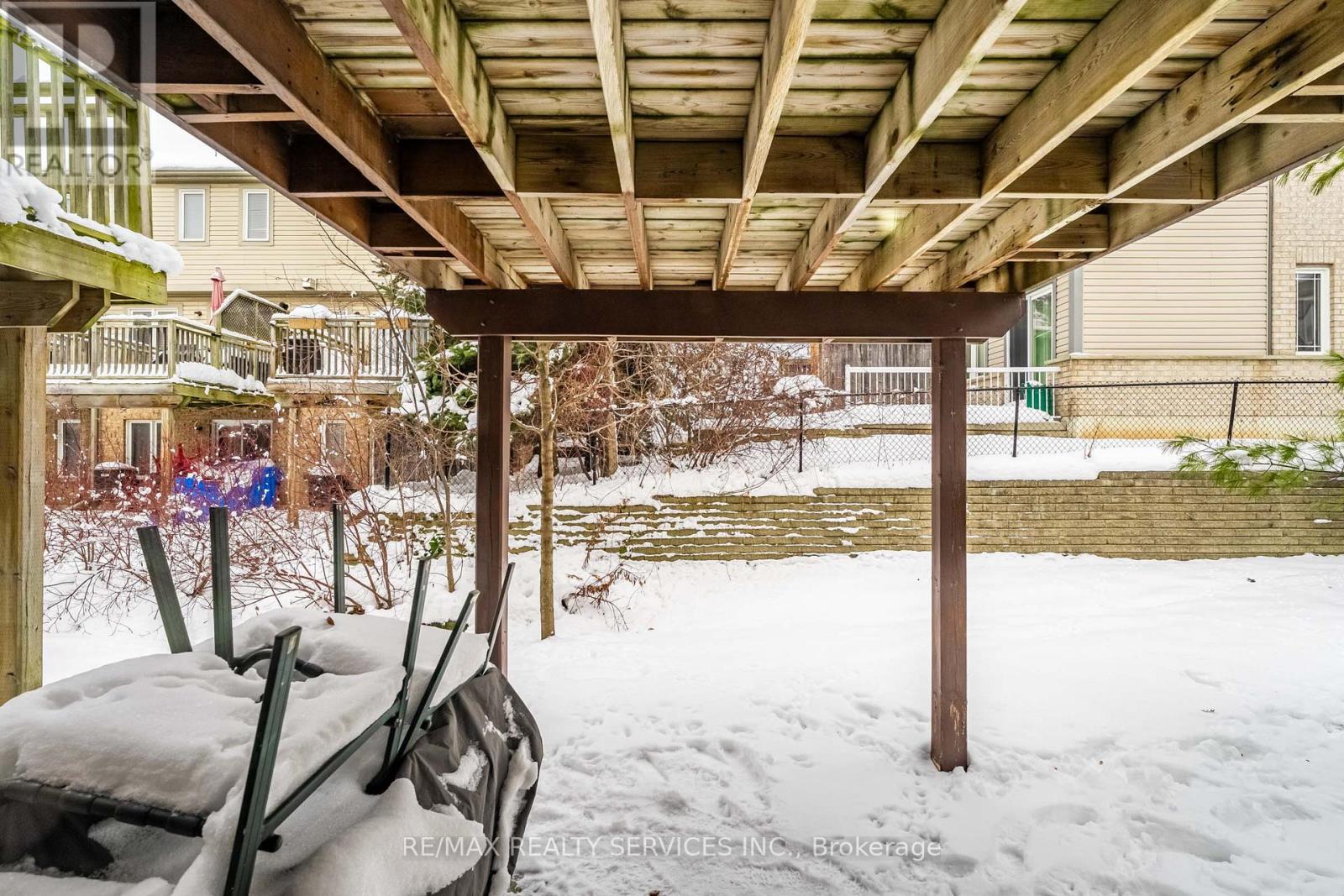 32 - 10 Foxglove Crescent, Kitchener, Ontario  N2E 0E1 - Photo 40 - X12631868