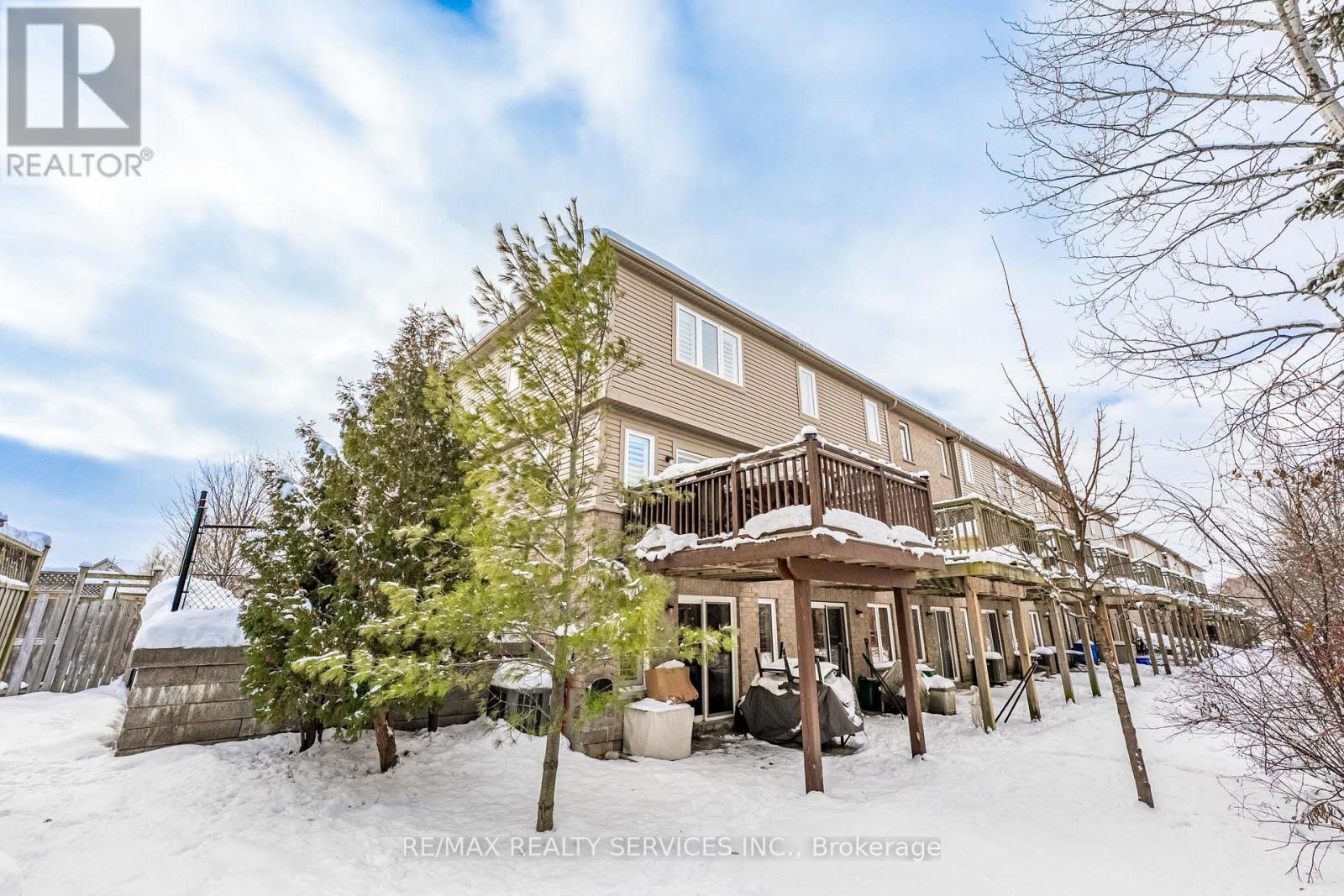 32 - 10 Foxglove Crescent, Kitchener, Ontario  N2E 0E1 - Photo 41 - X12631868