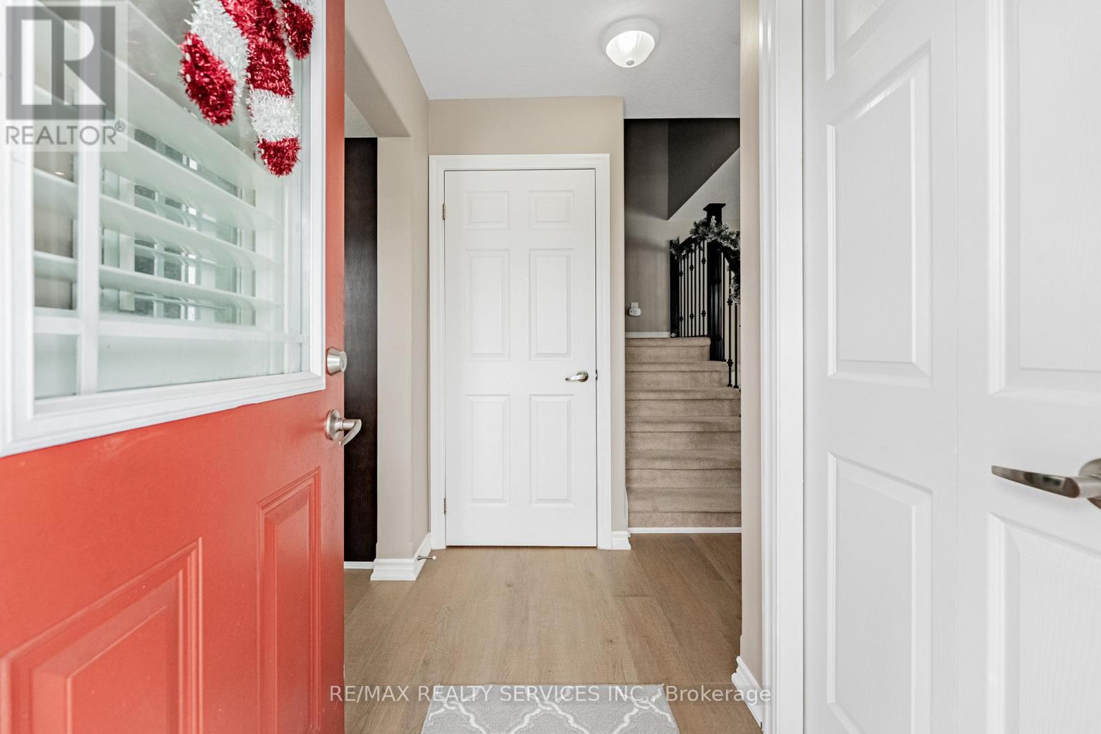 32 - 10 Foxglove Crescent, Kitchener, Ontario  N2E 0E1 - Photo 6 - X12631868