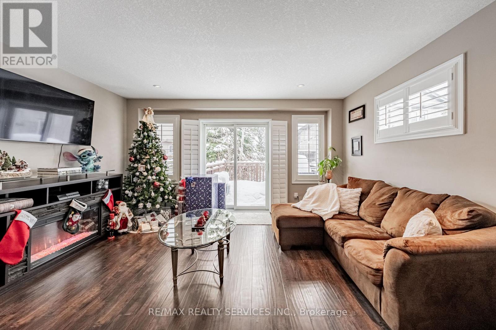 32 - 10 Foxglove Crescent, Kitchener, Ontario  N2E 0E1 - Photo 7 - X12631868