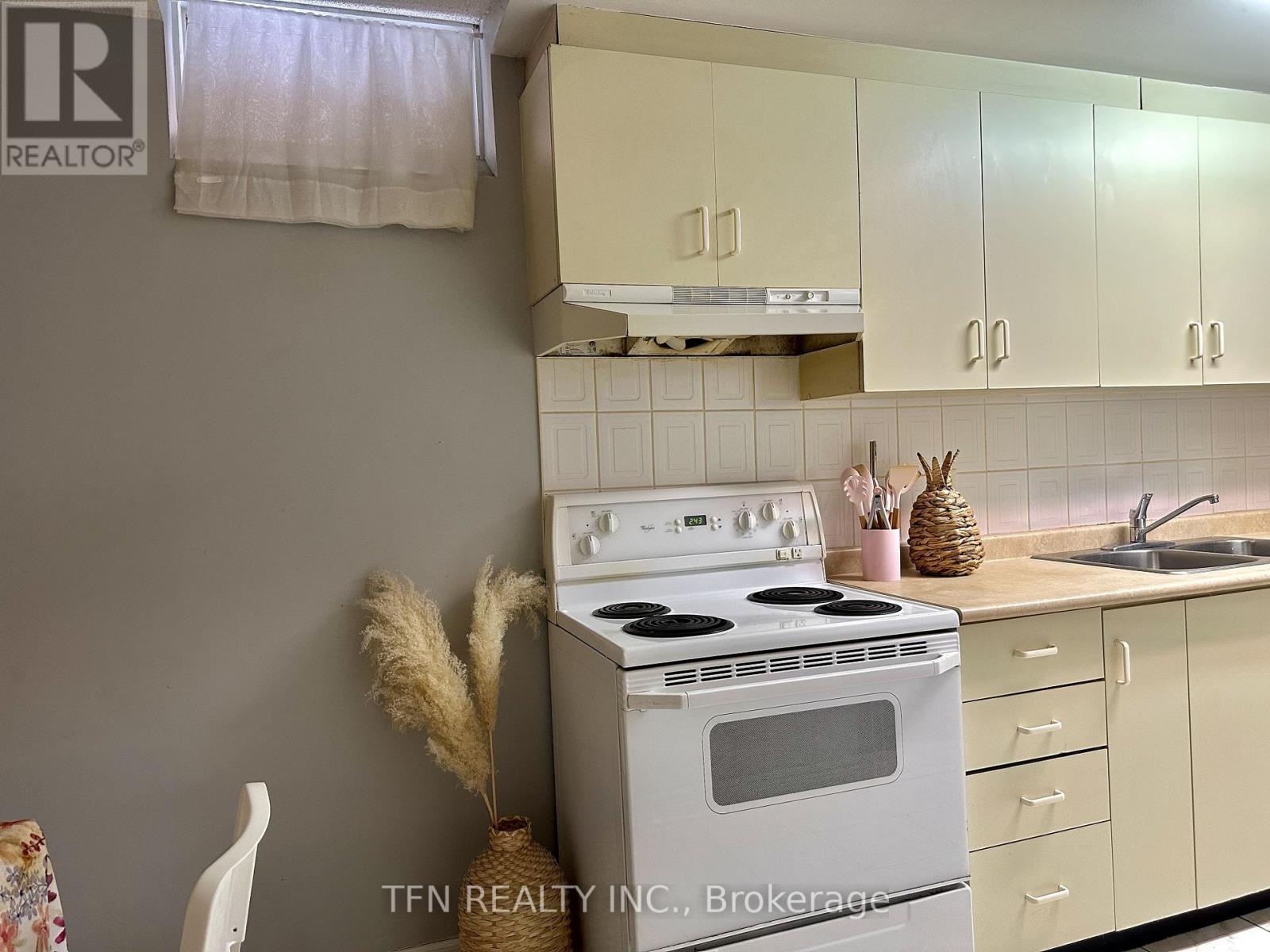 5 Belwood Boulevard, Vaughan, Ontario  L4K 5H4 - Photo 41 - N12454947