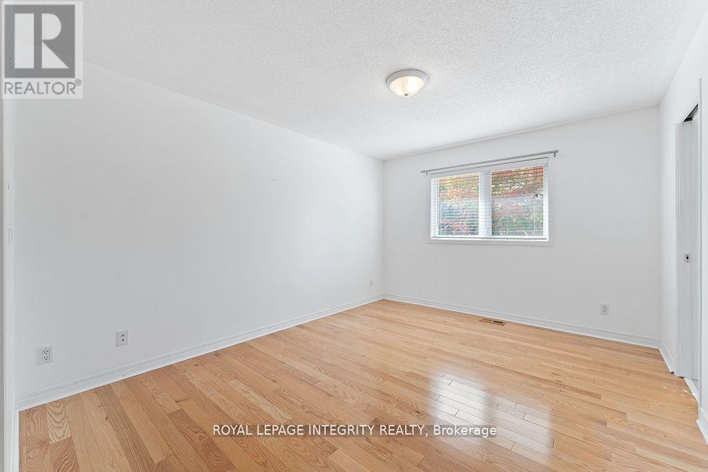 81 Lloydalex Crescent, Ottawa, Ontario  K2S 2E8 - Photo 19 - X12631918