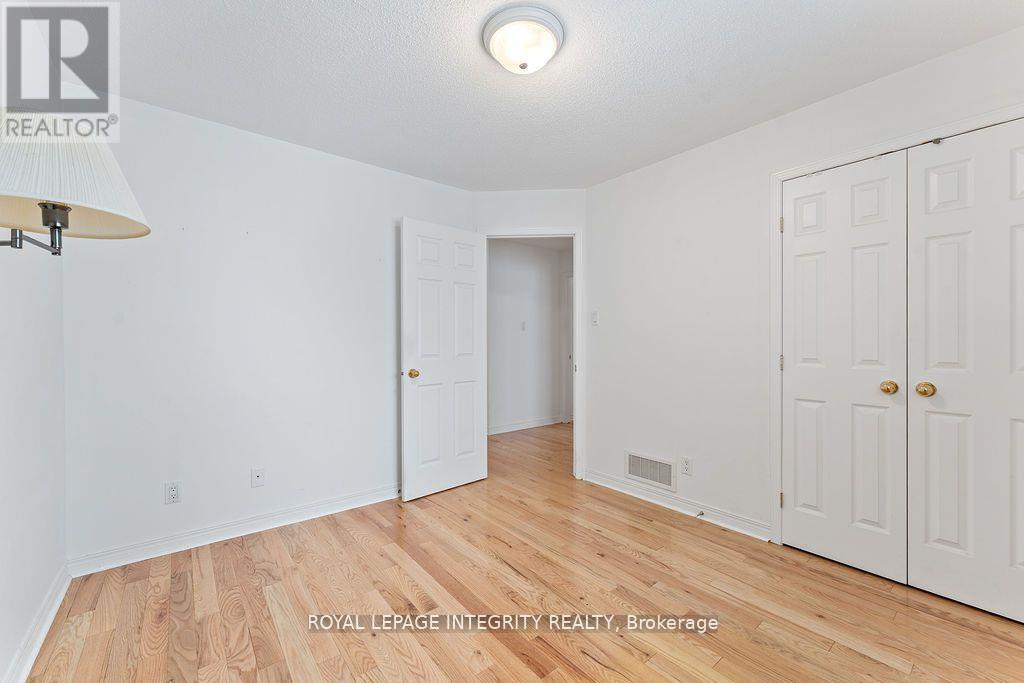 81 Lloydalex Crescent, Ottawa, Ontario  K2S 2E8 - Photo 27 - X12631918