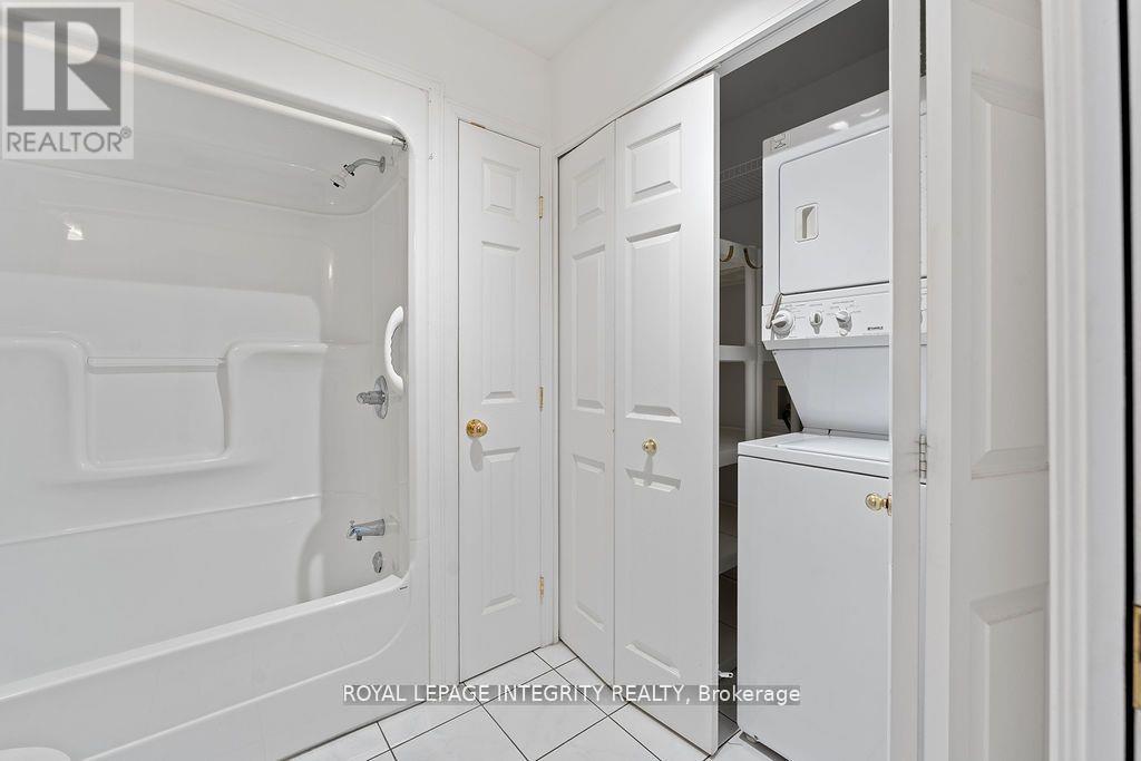 81 Lloydalex Crescent, Ottawa, Ontario  K2S 2E8 - Photo 29 - X12631918