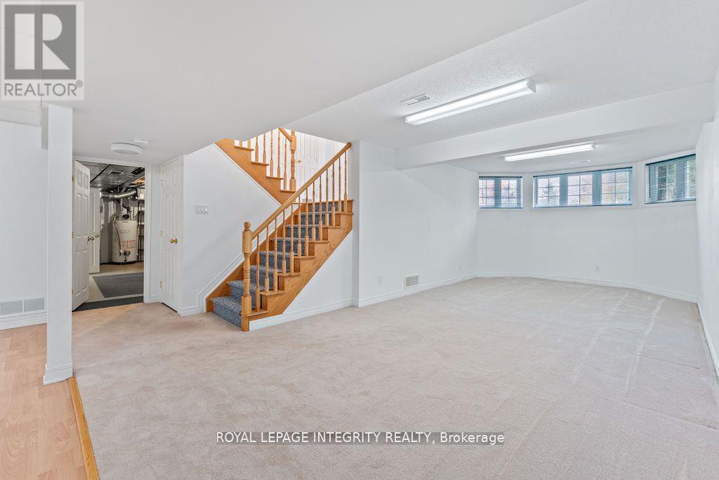 81 Lloydalex Crescent, Ottawa, Ontario  K2S 2E8 - Photo 30 - X12631918