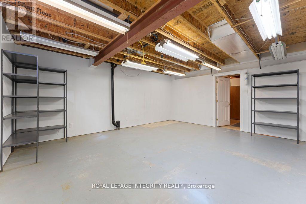 81 Lloydalex Crescent, Ottawa, Ontario  K2S 2E8 - Photo 38 - X12631918