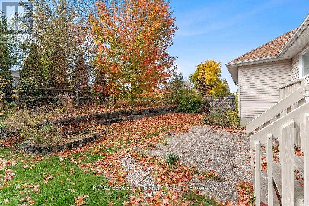 81 Lloydalex Crescent, Ottawa, Ontario  K2S 2E8 - Photo 41 - X12631918