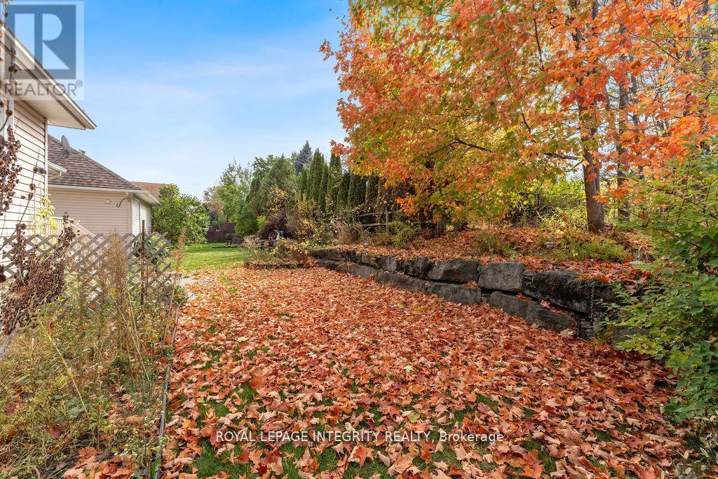 81 Lloydalex Crescent, Ottawa, Ontario  K2S 2E8 - Photo 44 - X12631918