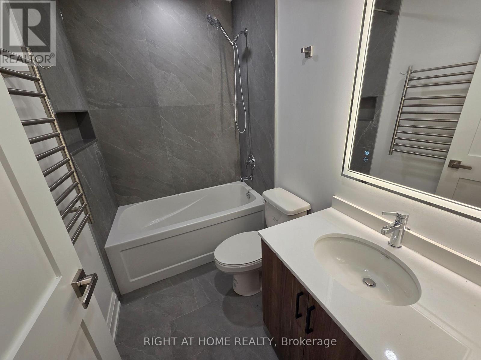 2 - 55 Camberwell Road, Toronto, Ontario  M6C 3E7 - Photo 10 - C12631720