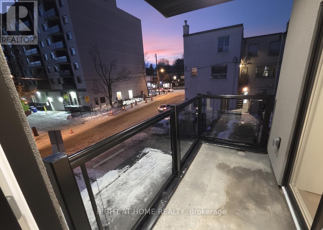 2 - 55 Camberwell Road, Toronto, Ontario  M6C 3E7 - Photo 14 - C12631720