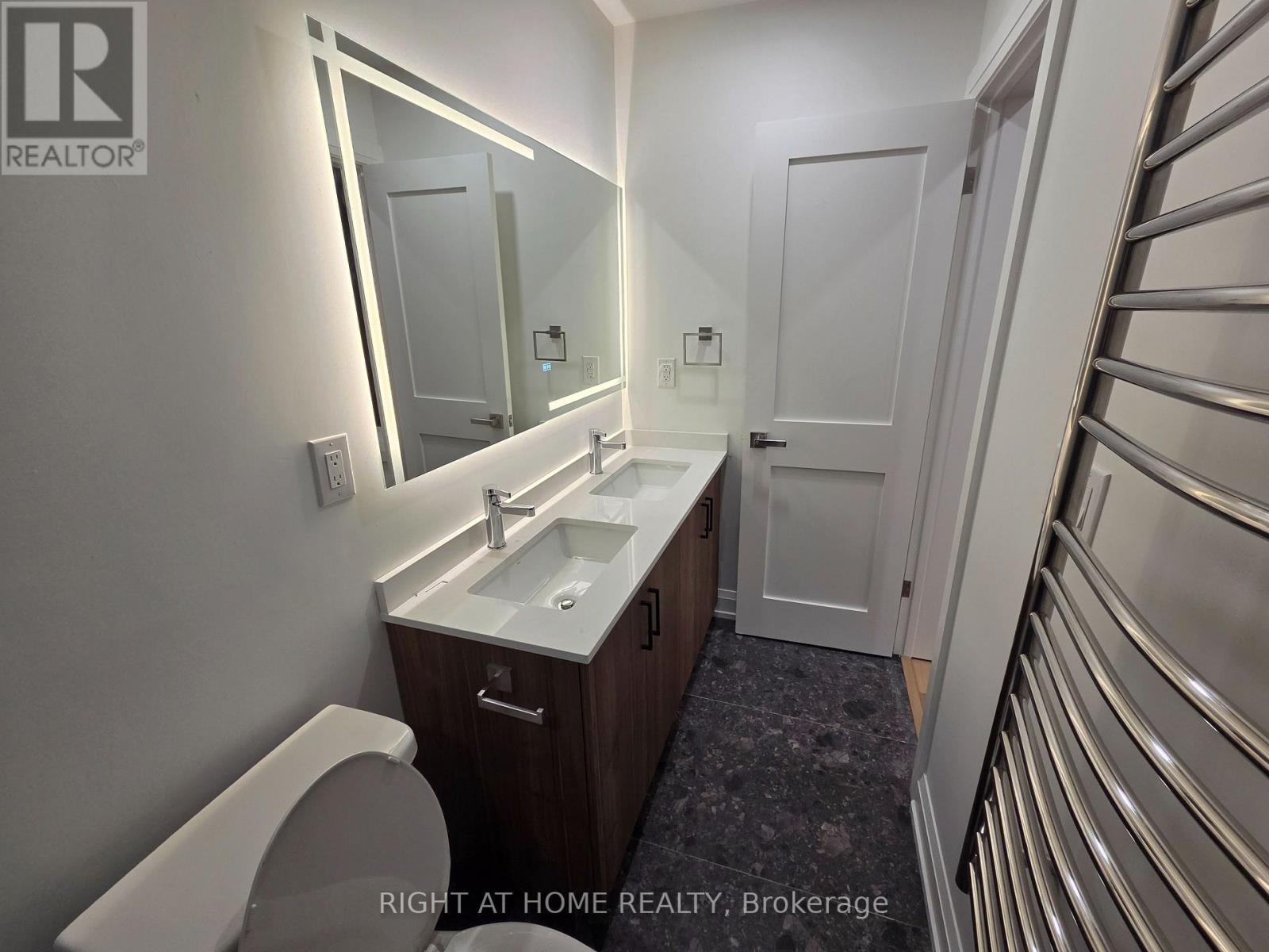 2 - 55 Camberwell Road, Toronto, Ontario  M6C 3E7 - Photo 9 - C12631720