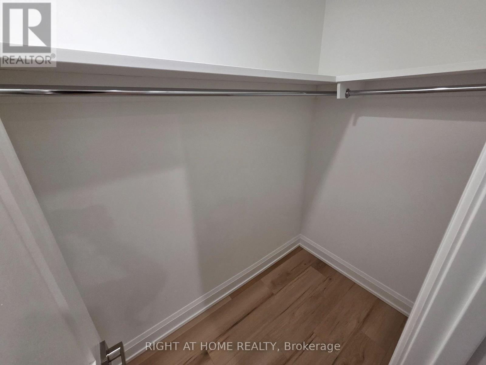 2 - 55 Camberwell Road, Toronto, Ontario  M6C 3E7 - Photo 6 - C12631720