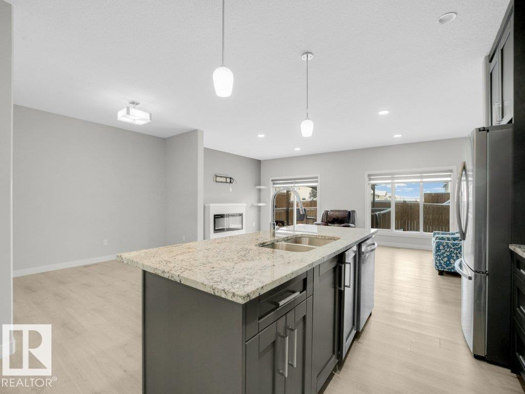 6412 167a Av Nw, Edmonton, Alberta  T5Y 3P7 - Photo 15 - E4468103