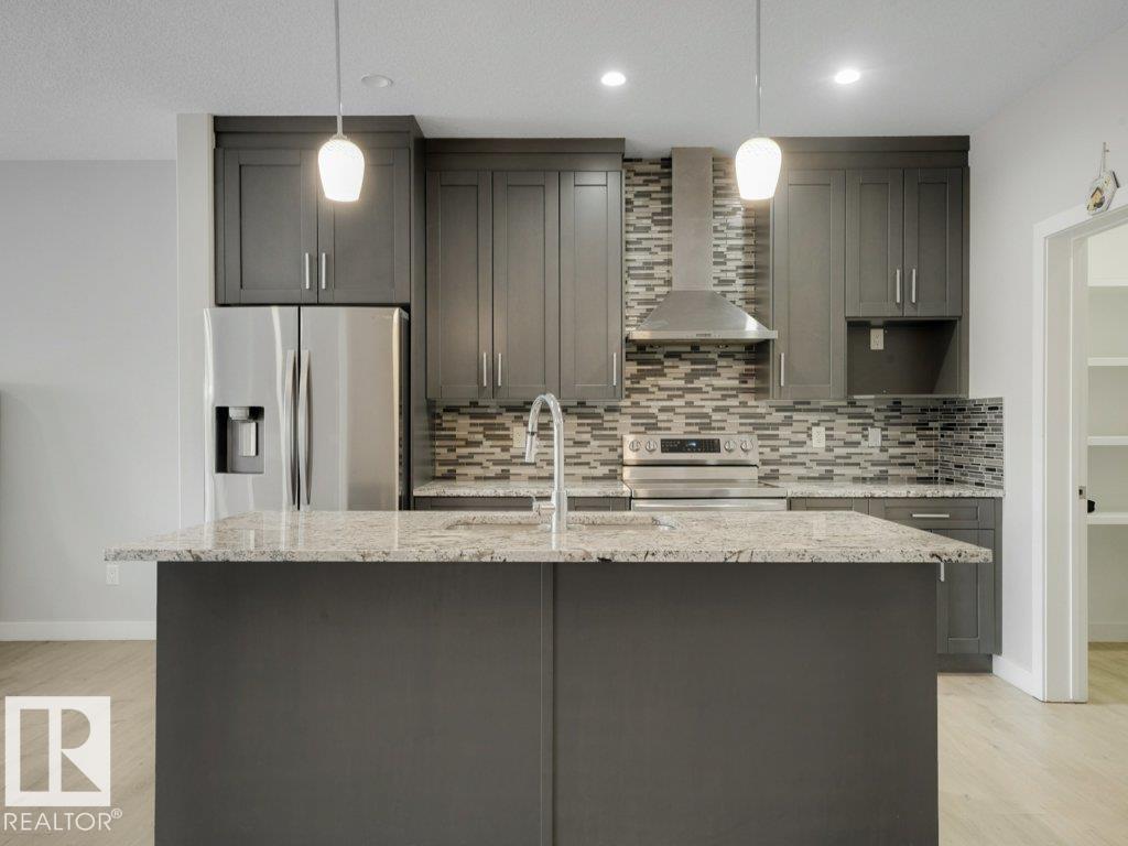 6412 167a Av Nw, Edmonton, Alberta  T5Y 3P7 - Photo 21 - E4468103