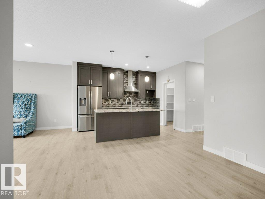 6412 167a Av Nw, Edmonton, Alberta  T5Y 3P7 - Photo 26 - E4468103