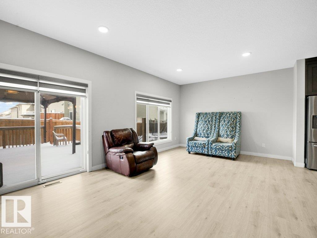 6412 167a Av Nw, Edmonton, Alberta  T5Y 3P7 - Photo 28 - E4468103