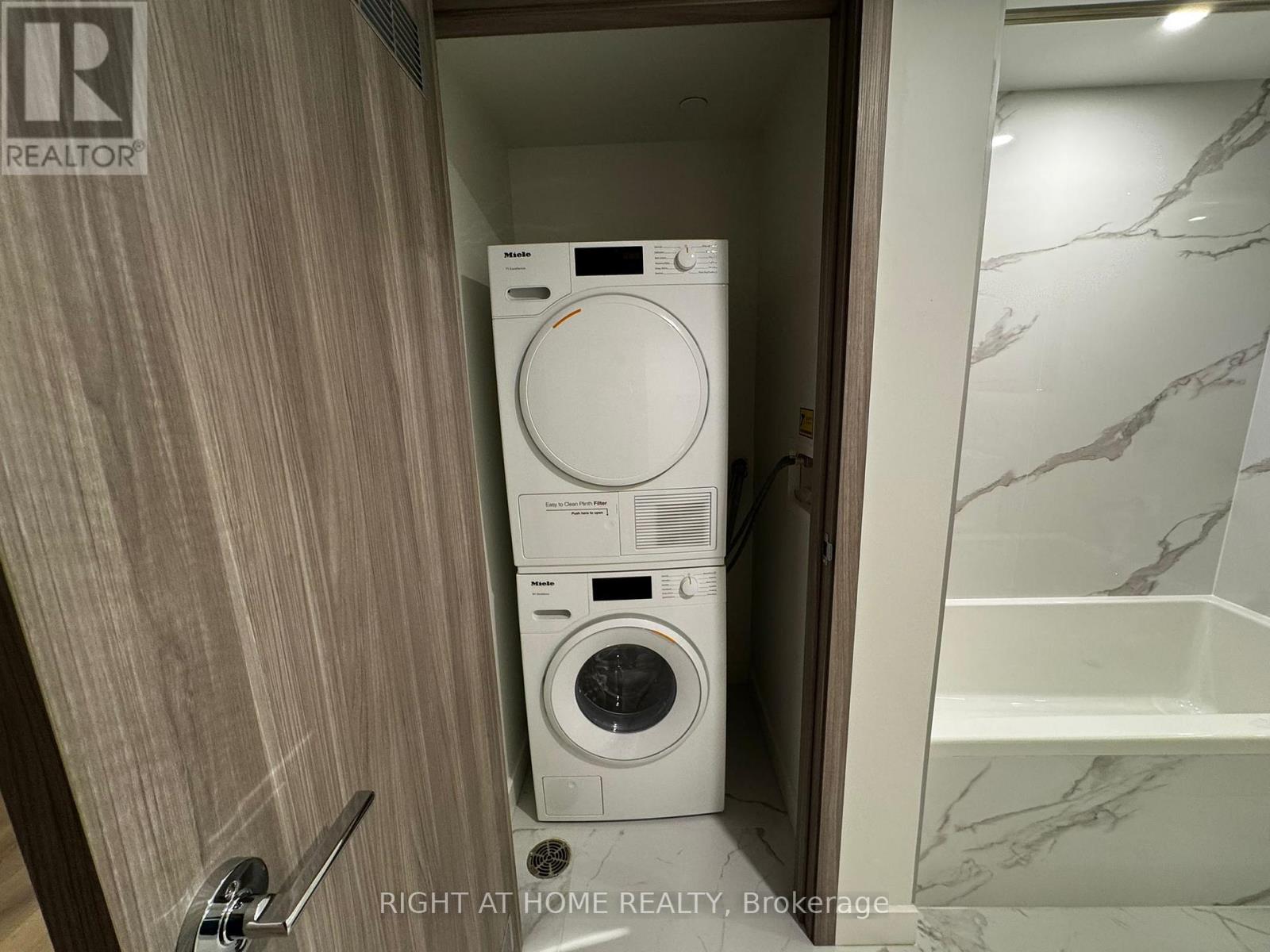 3 Concord Cityplace Way, Toronto, Ontario  M5V 0X4 - Photo 9 - C12631930