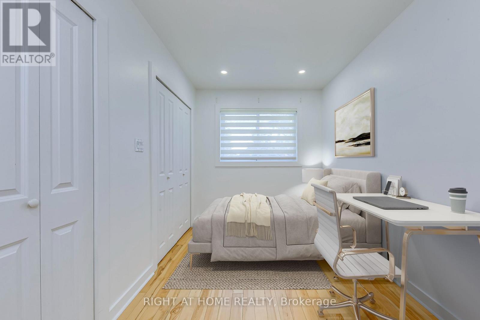 Upper - 1076 Eastmount Avenue, Mississauga, Ontario  L5E 1Z3 - Photo 22 - W12631908