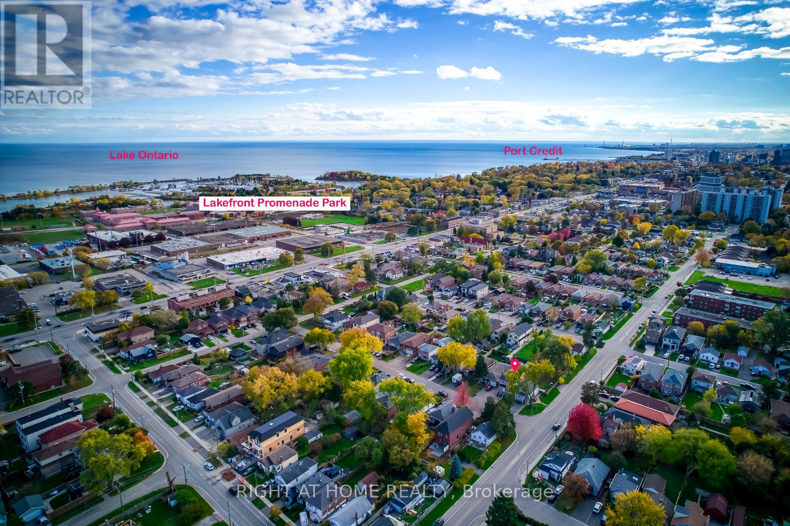 Upper - 1076 Eastmount Avenue, Mississauga, Ontario  L5E 1Z3 - Photo 5 - W12631908