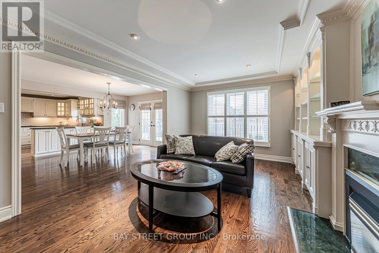 2191 Dunvegan Avenue, Oakville, Ontario  L6J 6P2 - Photo 19 - W12631912