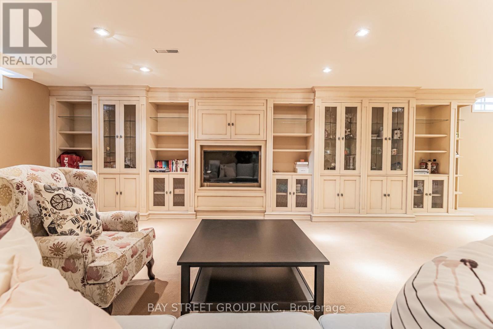 2191 Dunvegan Avenue, Oakville, Ontario  L6J 6P2 - Photo 46 - W12631912