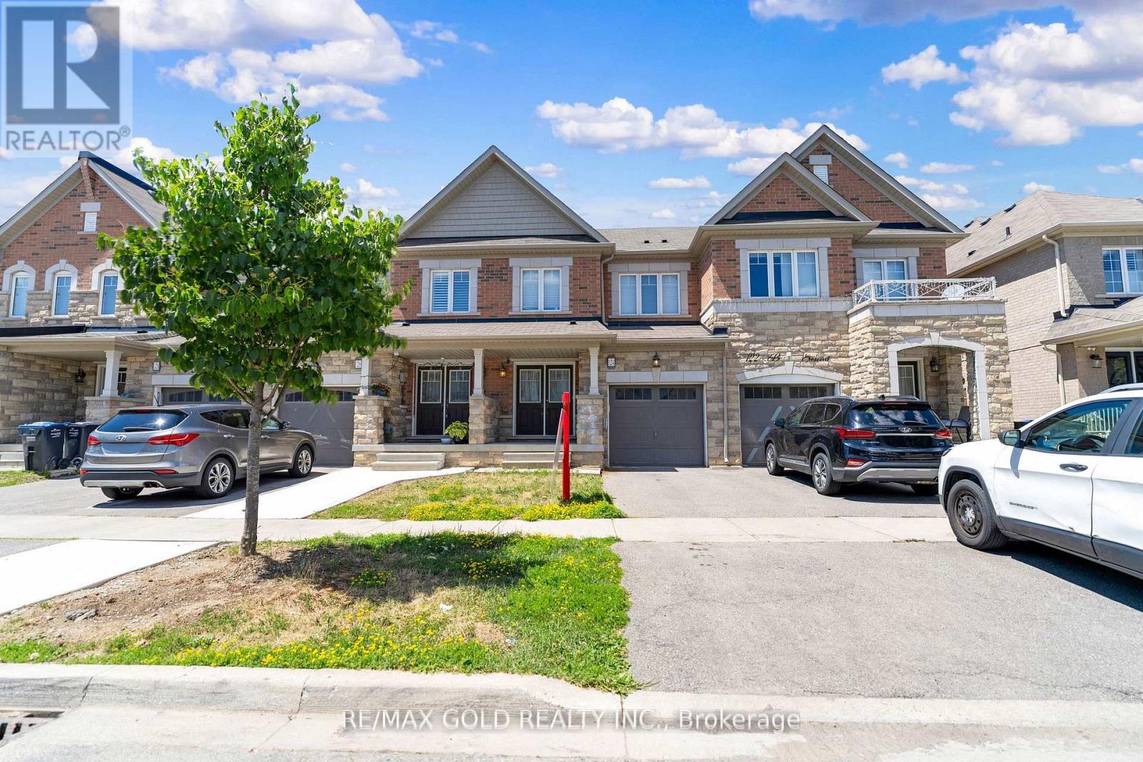 124 BAFFIN CRESCENT, Brampton, Ontario