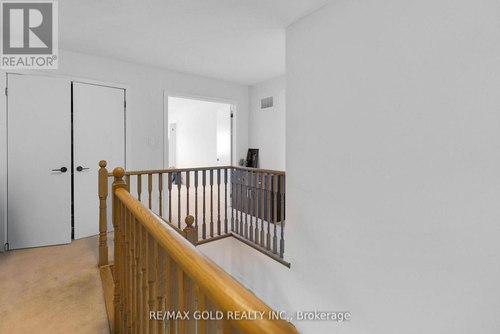 124 Baffin Crescent, Brampton, Ontario  L7A 0C7 - Photo 10 - W12631916