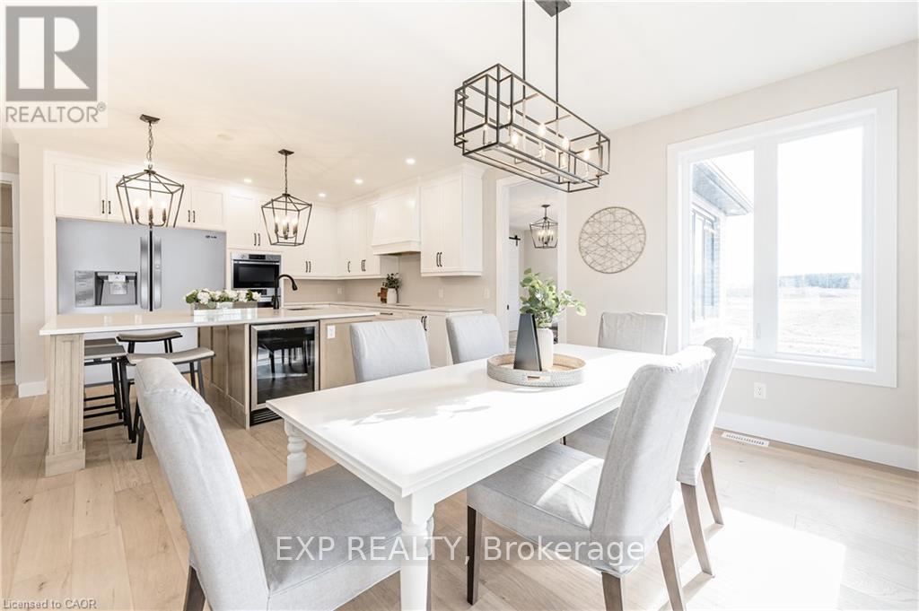 1050 Walton Avenue, North Perth, Ontario  N4W 3S2 - Photo 11 - X12631946