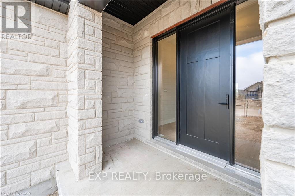 1050 Walton Avenue, North Perth, Ontario  N4W 3S2 - Photo 4 - X12631946