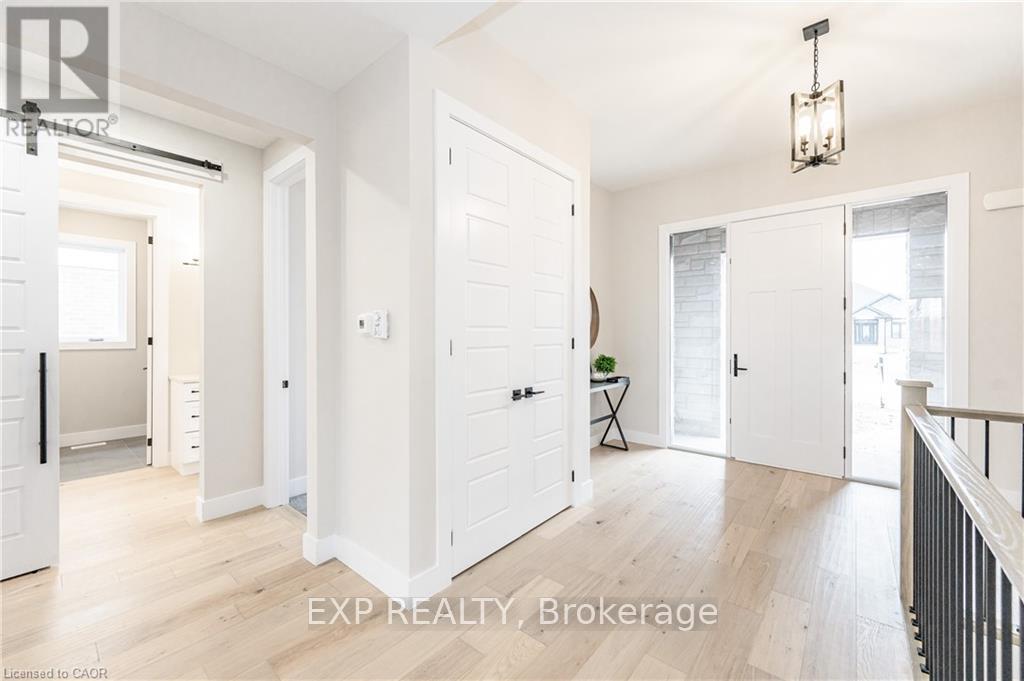 1050 Walton Avenue, North Perth, Ontario  N4W 3S2 - Photo 5 - X12631946