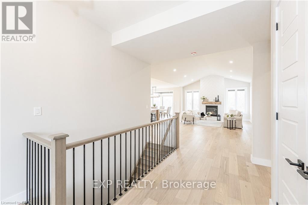 1050 Walton Avenue, North Perth, Ontario  N4W 3S2 - Photo 6 - X12631946