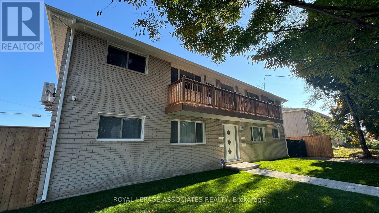 98 SIXTH AVENUE, Brantford, Ontario