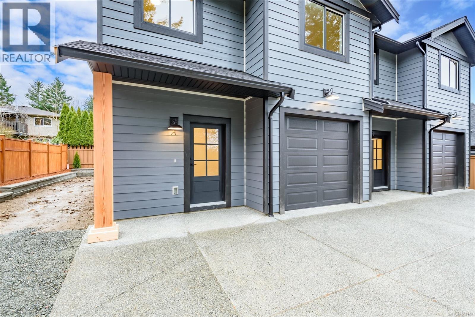 A 1044 Lazo Rd, Comox, British Columbia  V9M 3W9 - Photo 3 - 1021708