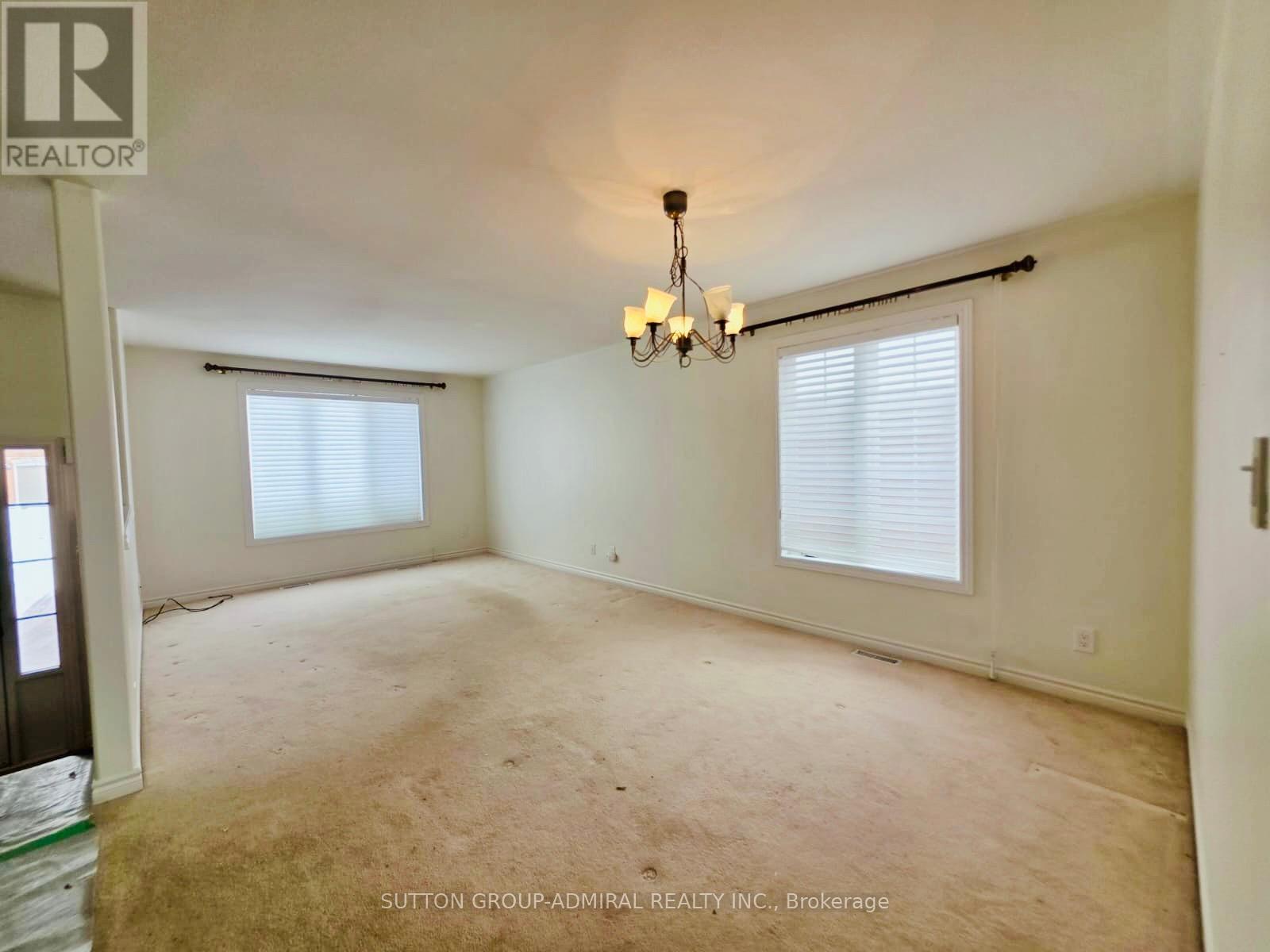 Upper - 12 Revelstoke Court, Barrie, Ontario  L4N 8X7 - Photo 5 - S12467356