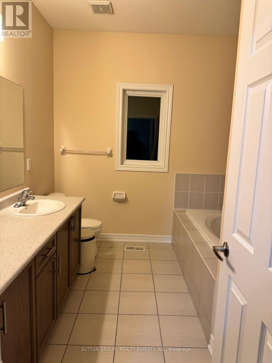 67 Vezna Crescent, Brampton, Ontario  L6X 5K5 - Photo 15 - W12588460