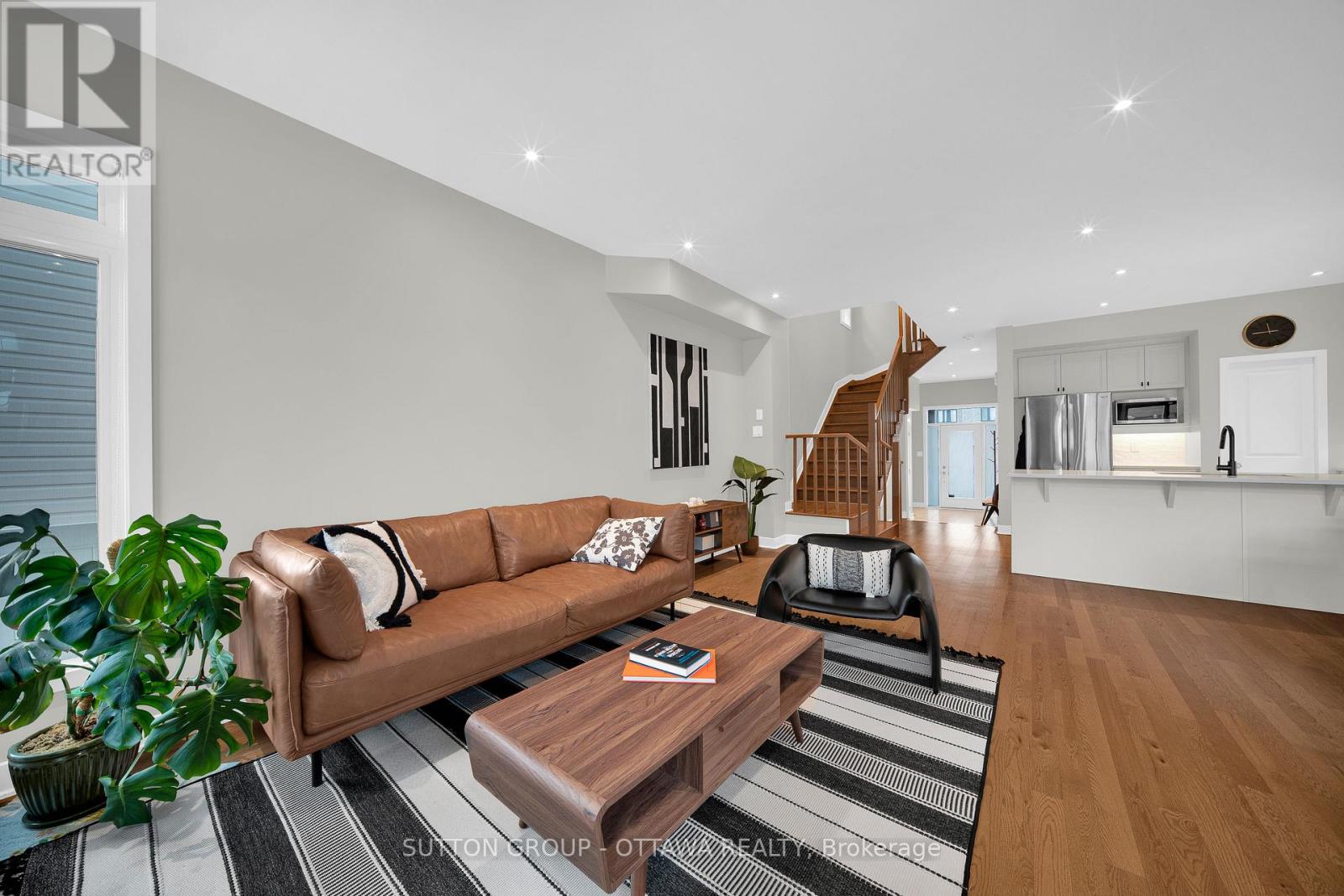 726 Octave Grove, Ottawa, Ontario  K1X 0C7 - Photo 6 - X12631966