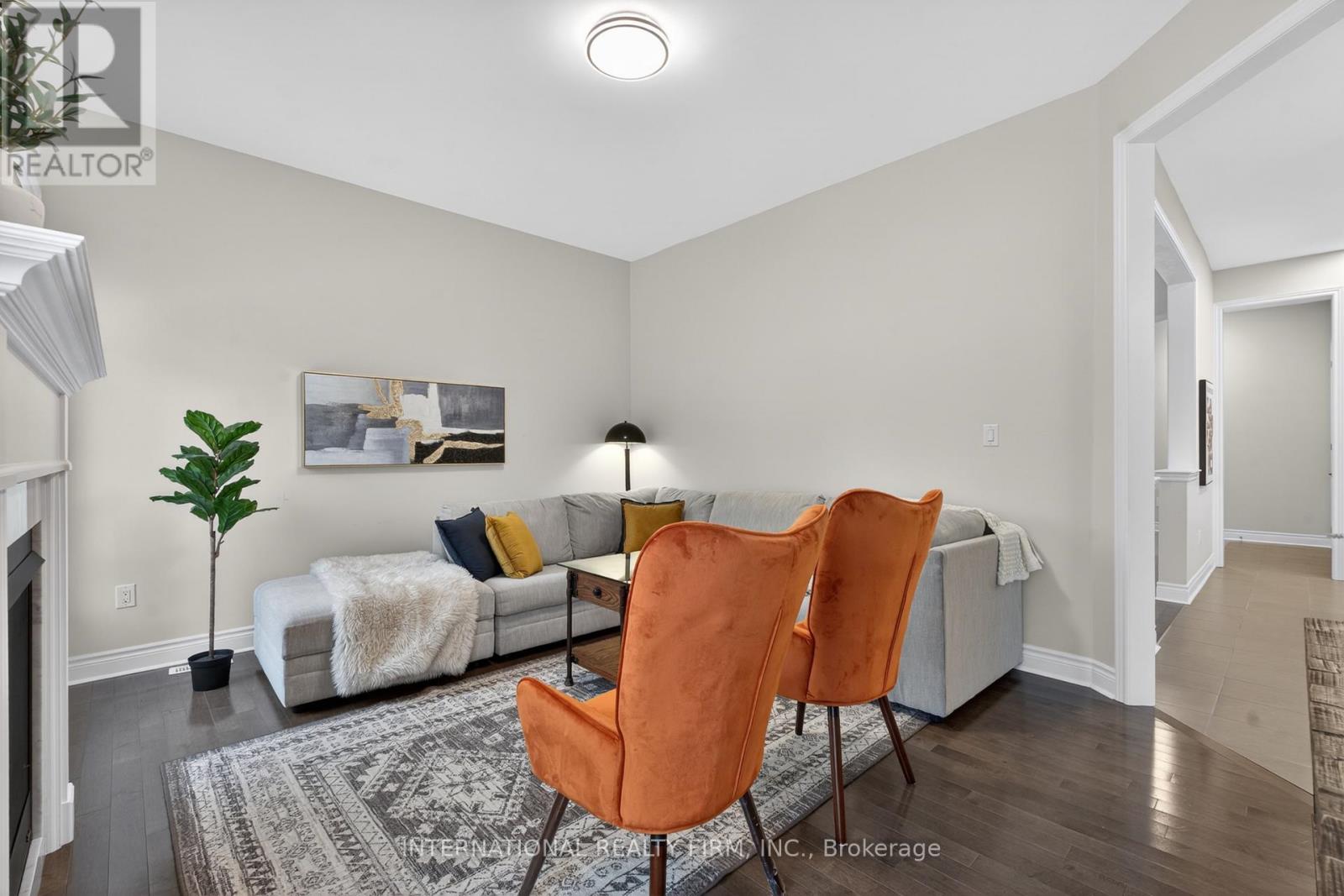 254 Niagara Trail, Halton Hills, Ontario  L7G 0M4 - Photo 5 - W12613838