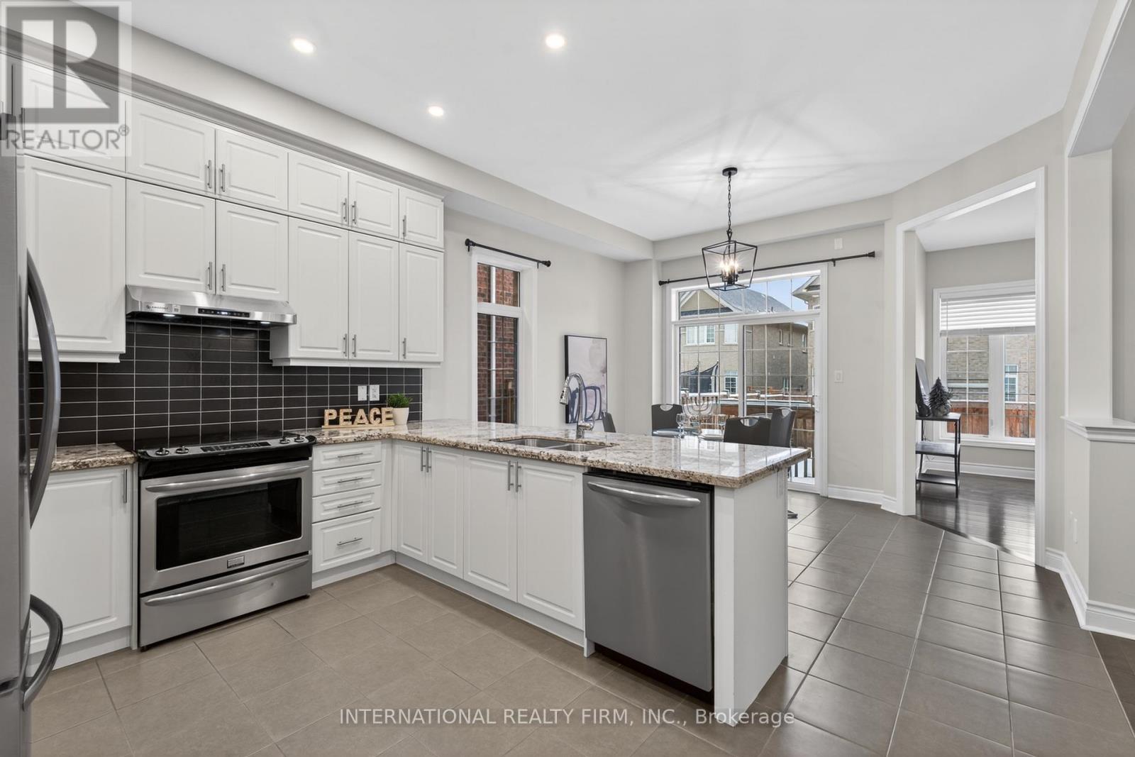 254 Niagara Trail, Halton Hills, Ontario  L7G 0M4 - Photo 15 - W12613838