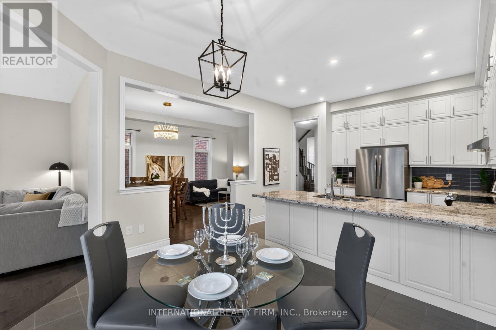 254 Niagara Trail, Halton Hills, Ontario  L7G 0M4 - Photo 9 - W12613838