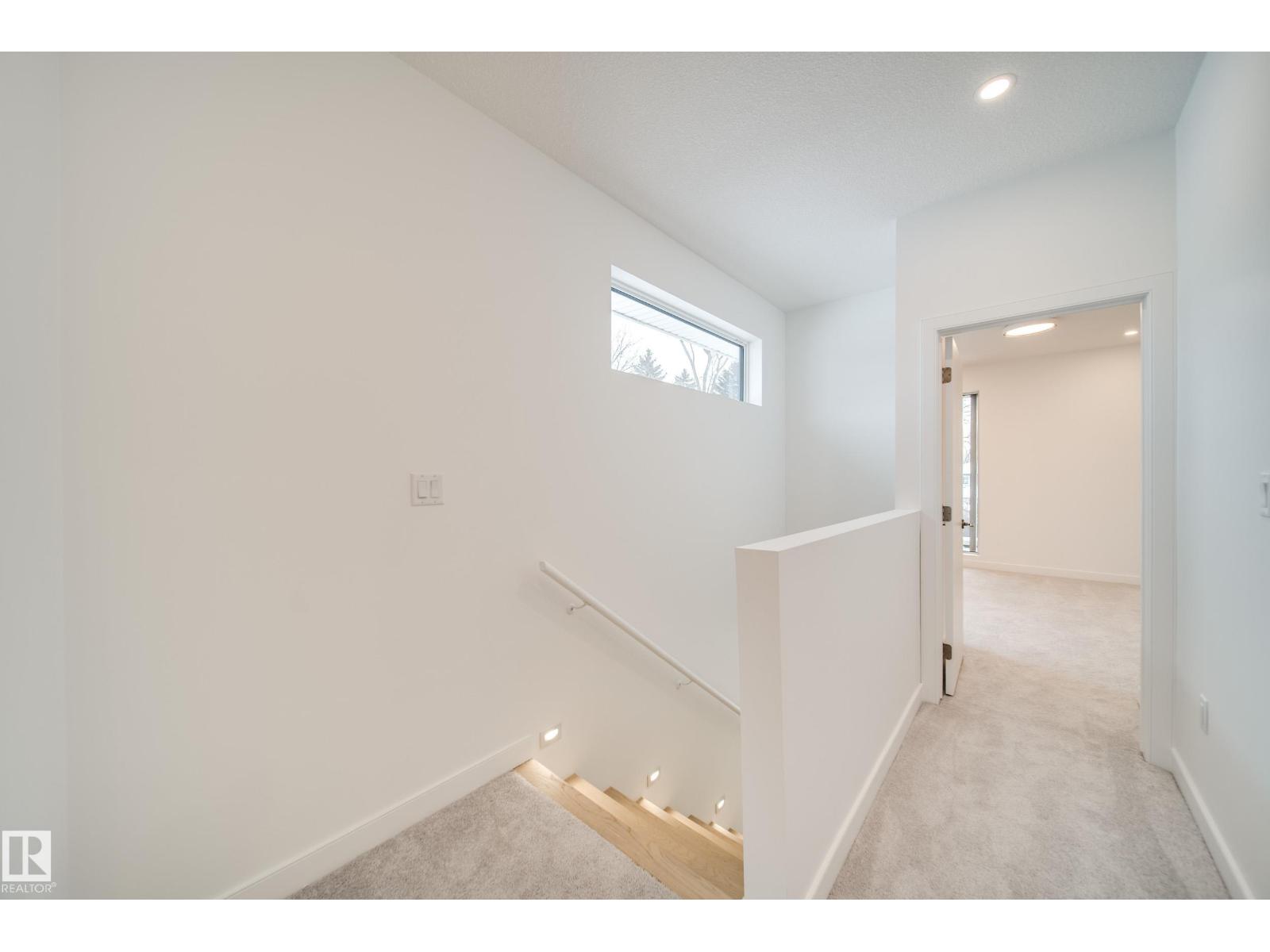 8522 80 Av Nw, Edmonton, Alberta  T6C 0W3 - Photo 19 - E4468104