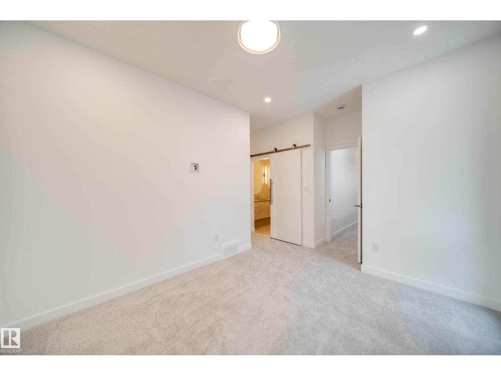 8522 80 Av Nw, Edmonton, Alberta  T6C 0W3 - Photo 29 - E4468104