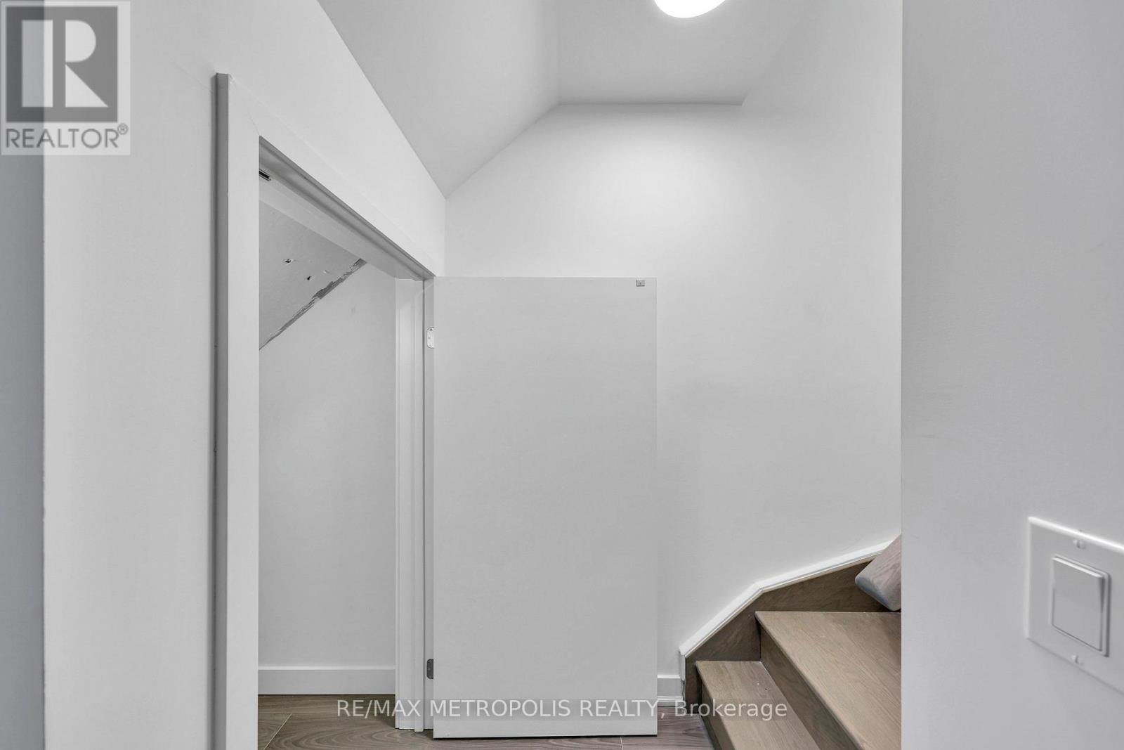 208 - 65 Curlew Drive, Toronto, Ontario  M3A 2P8 - Photo 18 - C12631980