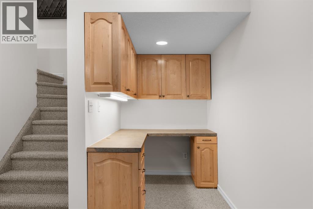 89 Crystalridge Close, Okotoks, Alberta  T1S 1W5 - Photo 24 - A2271460