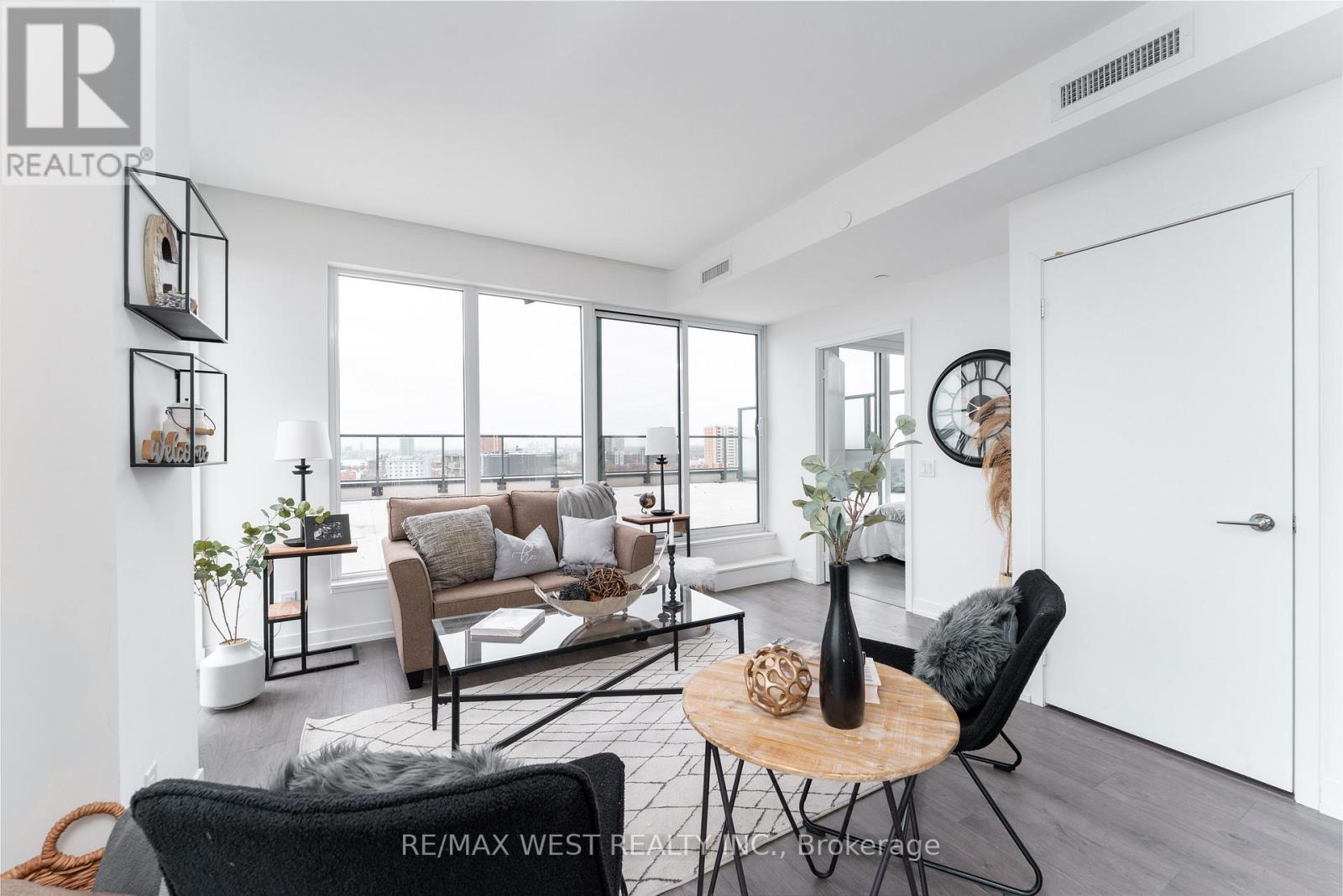 1207 - 270 Dufferin Street W, Toronto, Ontario  M6K 0H8 - Photo 16 - W12631972